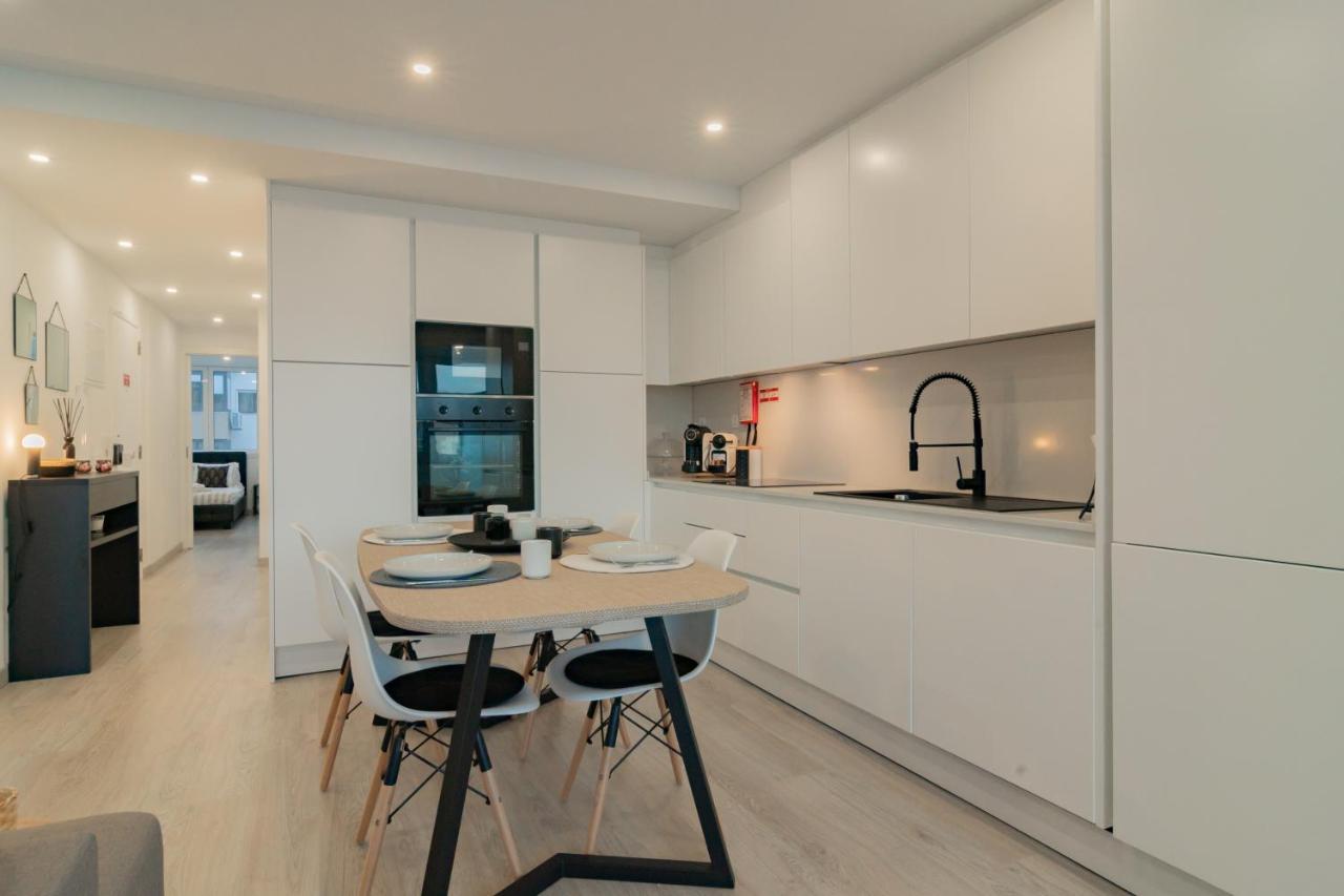 Stylish Apartment W/ River View By Lovelystay Oeiras Exterior foto